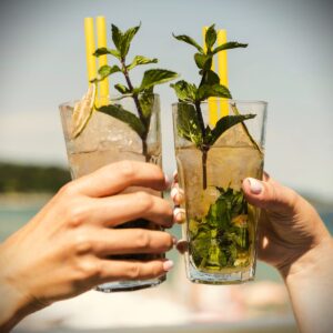 25. Juni: Sommerliche Erfrischungsgetränke aus dem eigenen Garten